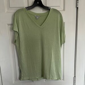 Orvis light green Vneck size medium
